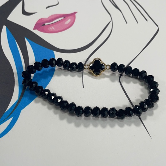 Clover Bead Bracelet (Black) - Picture 2 of 2